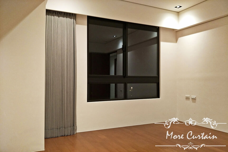 新家規劃 臥房三明治遮光布簾設計 施工 新竹 頭份 苗栗窗簾 | More窗簾設計|苗栗HunterDouglas窗飾|台中窗簾|頭份窗簾|新竹窗簾 三明治布簾
