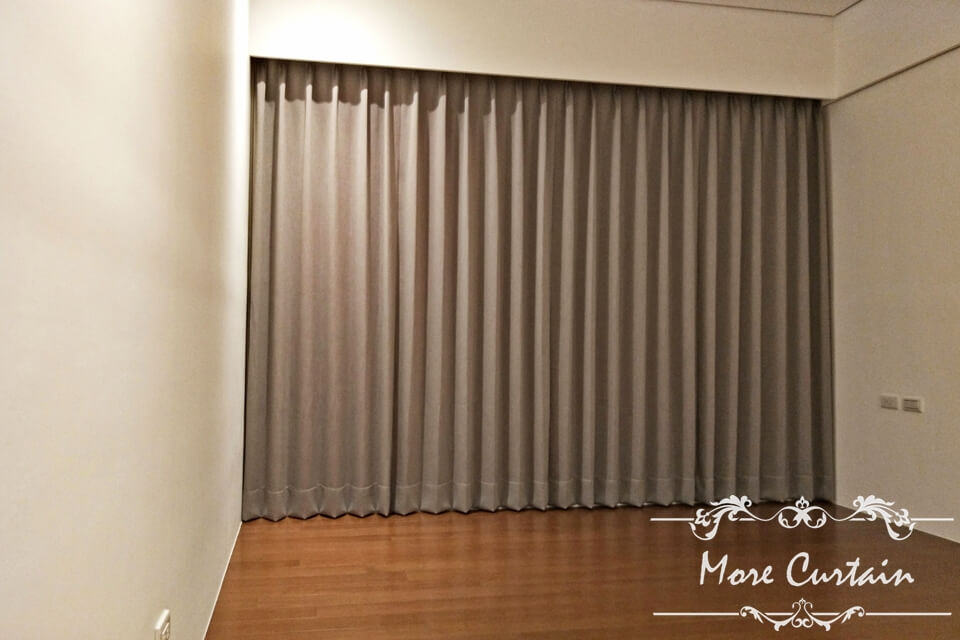 臥房三明治遮光布簾 新竹 頭份 苗栗窗簾 | More窗簾設計|苗栗HunterDouglas窗飾|台中窗簾|頭份窗簾|新竹窗簾 遮光窗簾