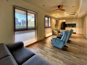 Coulisse木百葉 客廳窗簾設計