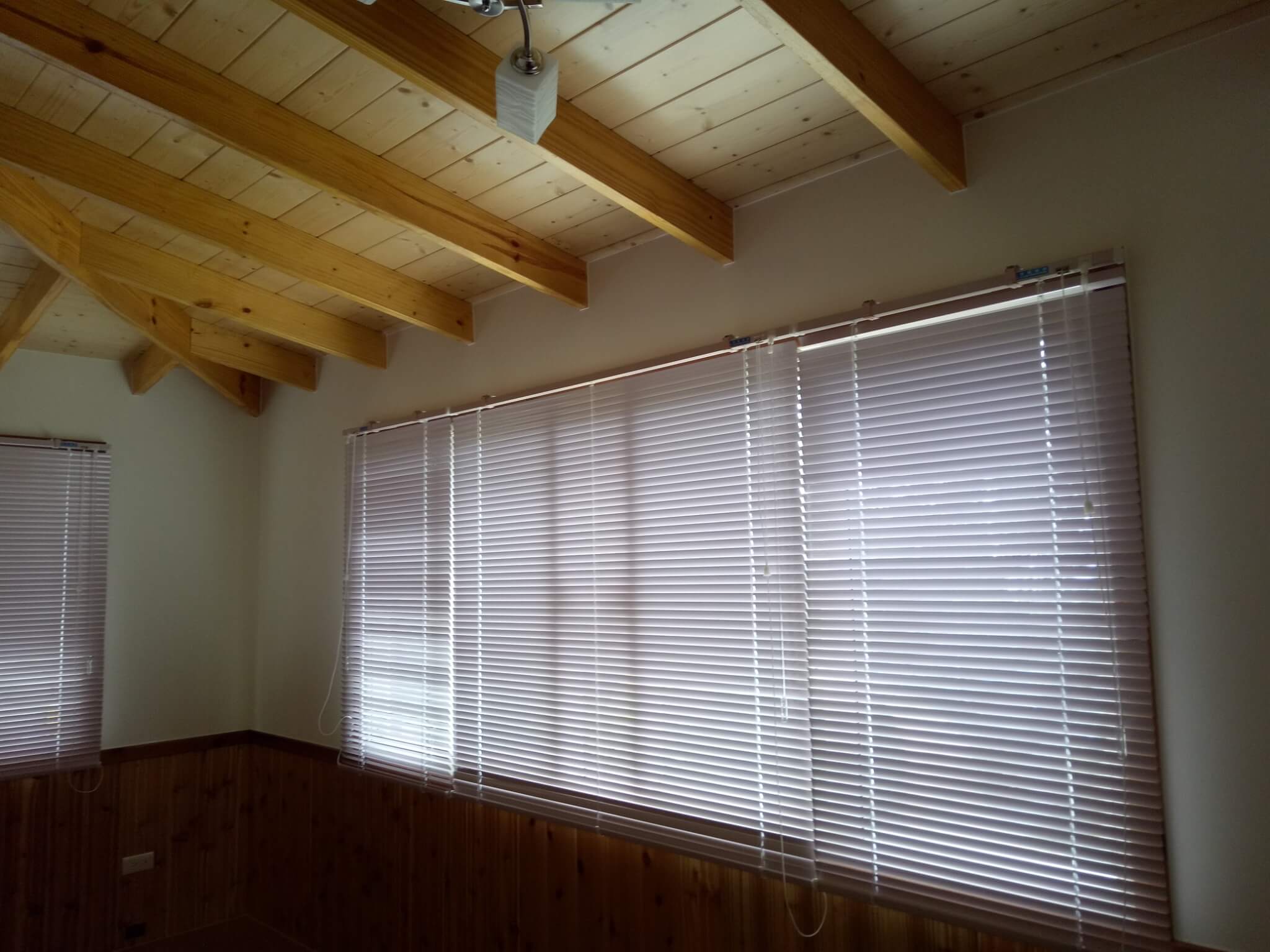 傳統式拉繩鋁百葉簾