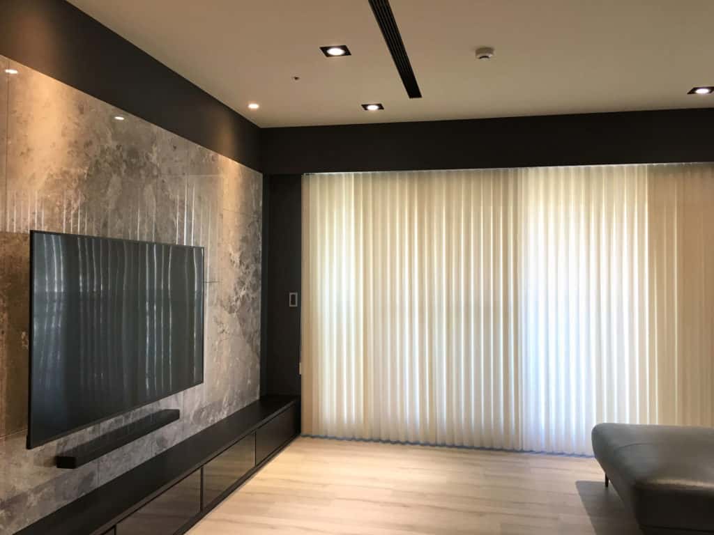 直立柔紗簾推薦 客廳窗簾設計 台中窗簾推薦 | More窗簾設計|苗栗HunterDouglas窗飾|台中窗簾|頭份窗簾|新竹窗簾 直立柔紗簾推薦 客廳窗簾設計 台中窗簾推薦