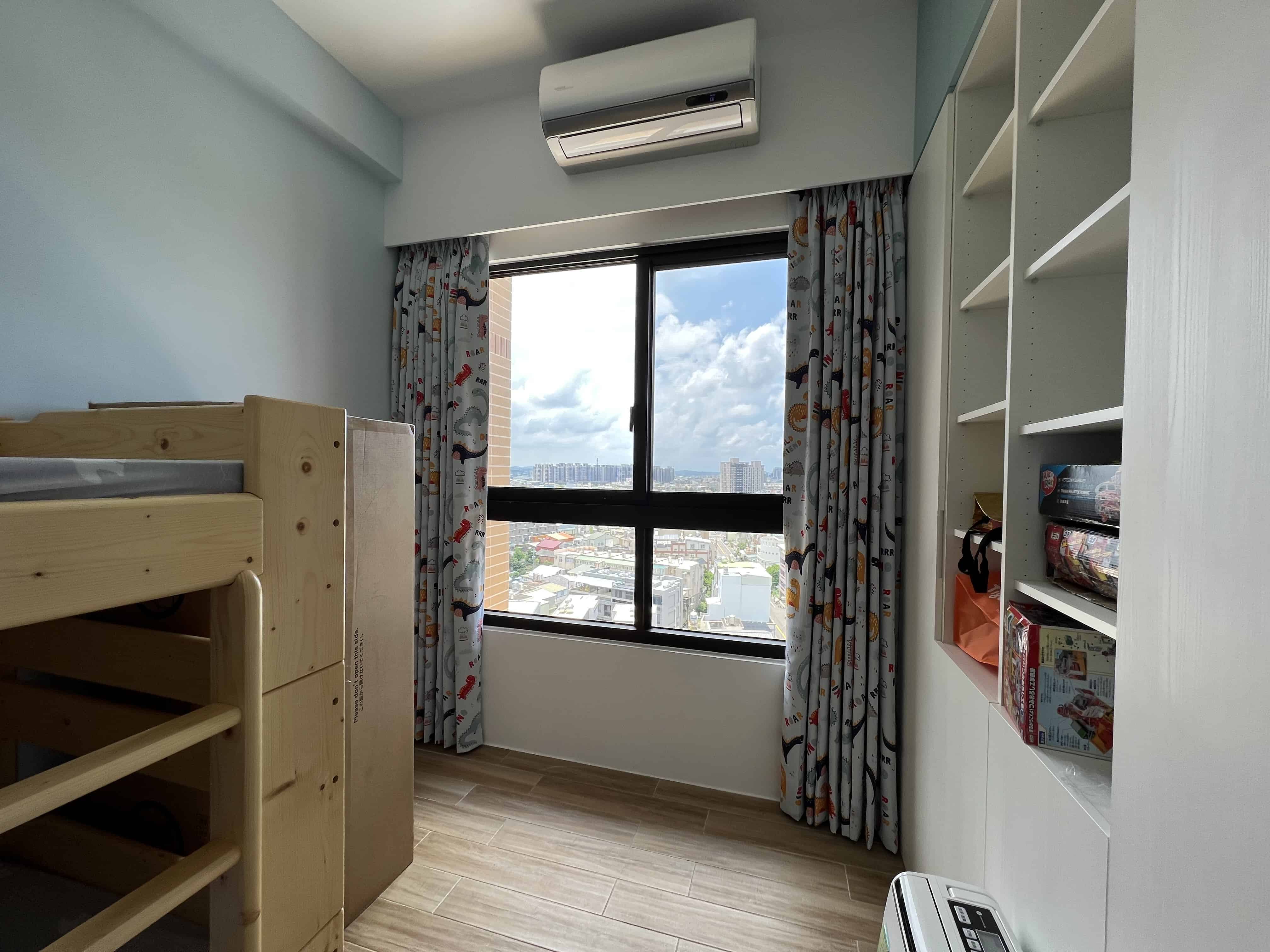 6D2AF01E-4955-41F3-8F0B-82701183CFDB | More窗簾設計|苗栗HunterDouglas窗飾|台中窗簾|頭份窗簾|新竹窗簾 兒童房窗簾設計規劃
男孩房窗簾設計規劃
可愛圖案窗簾設計