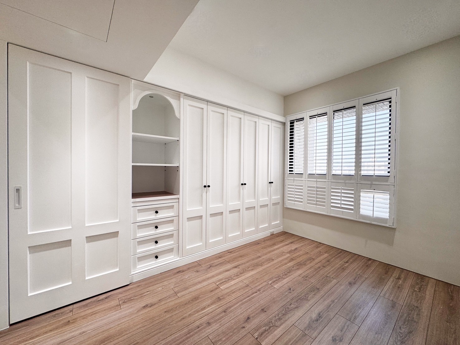 美式百葉窗-椴木百葉窗