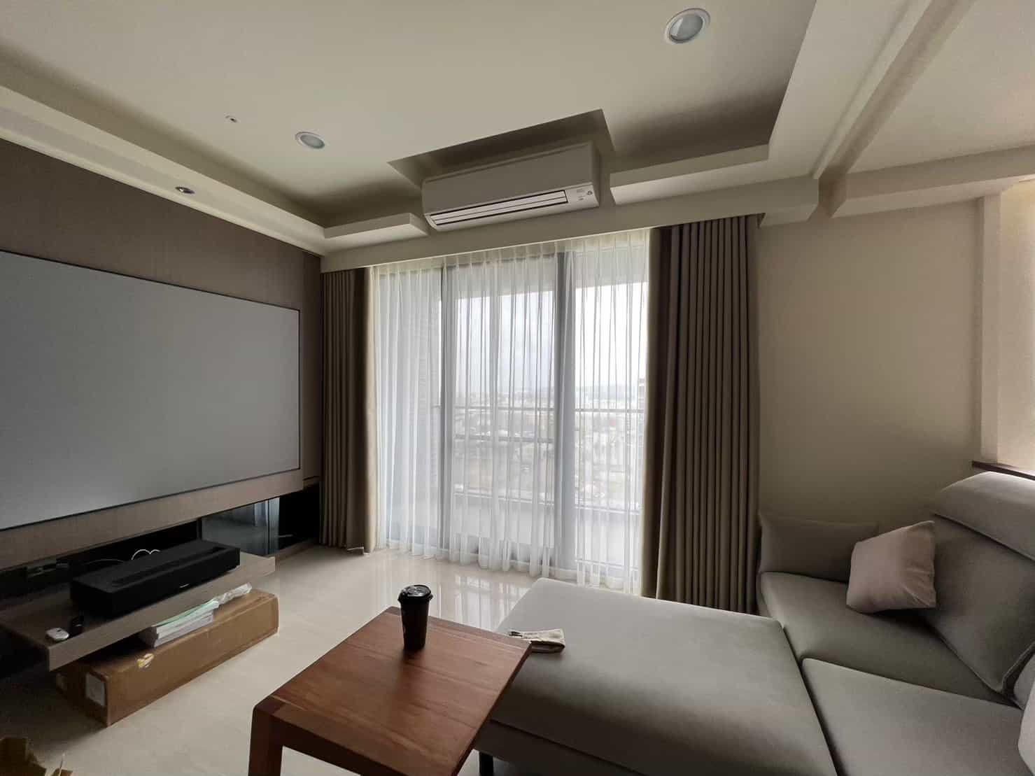 客廳窗簾規劃-蛇形簾-進口布簾