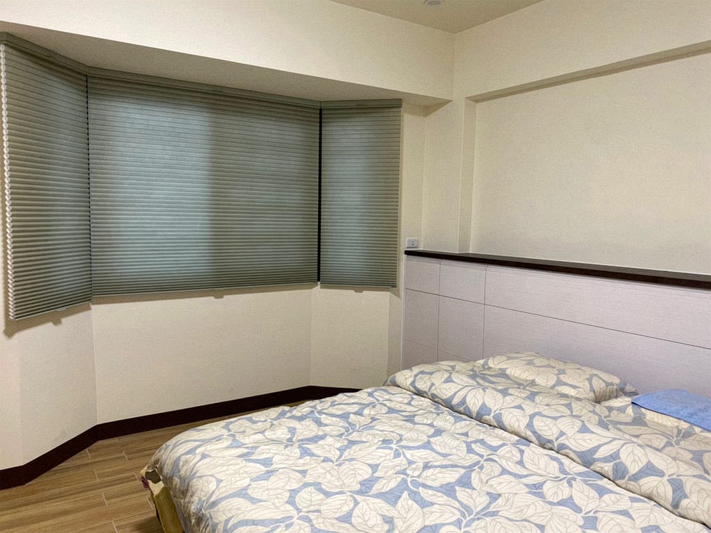 臥室窗簾款式-HunterDouglas-透光手推式風琴簾