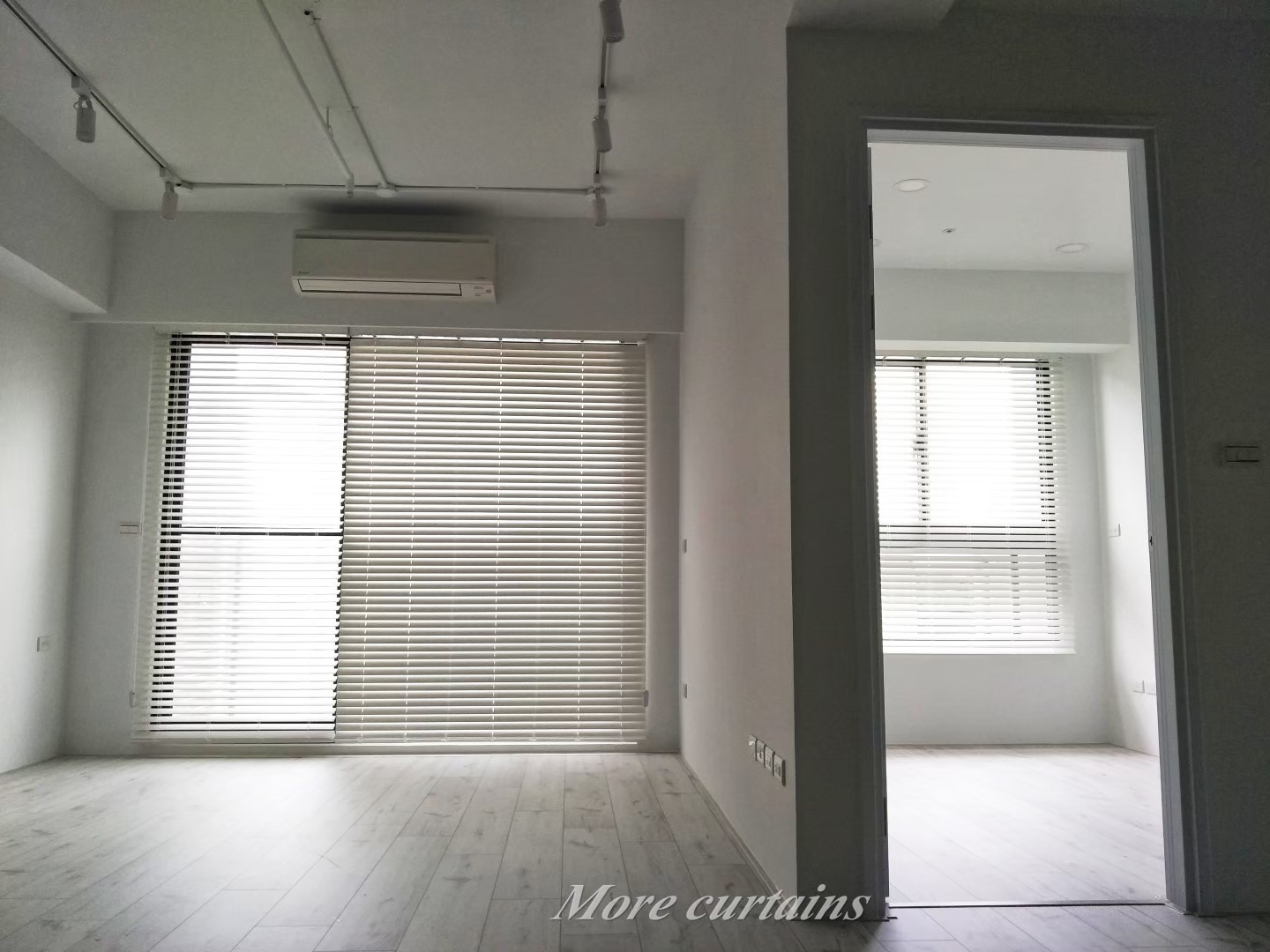 落地窗木百葉簾/進口木百葉簾/木百葉簾窗簾/客廳規劃/落地窗窗簾/couliess窗簾