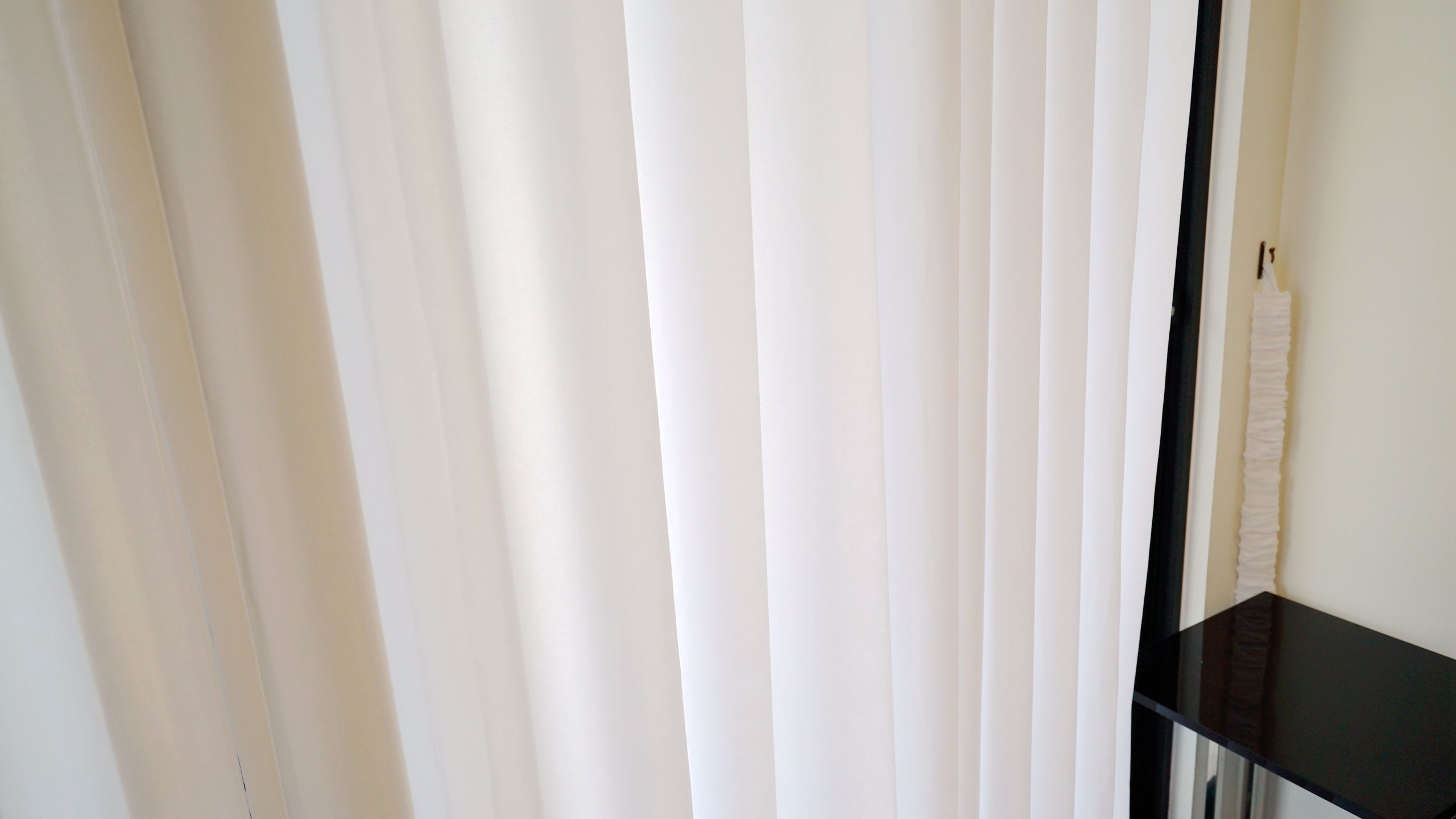 台中窗簾推薦 蛇行簾 透光不透人紗簾 落地窗簾