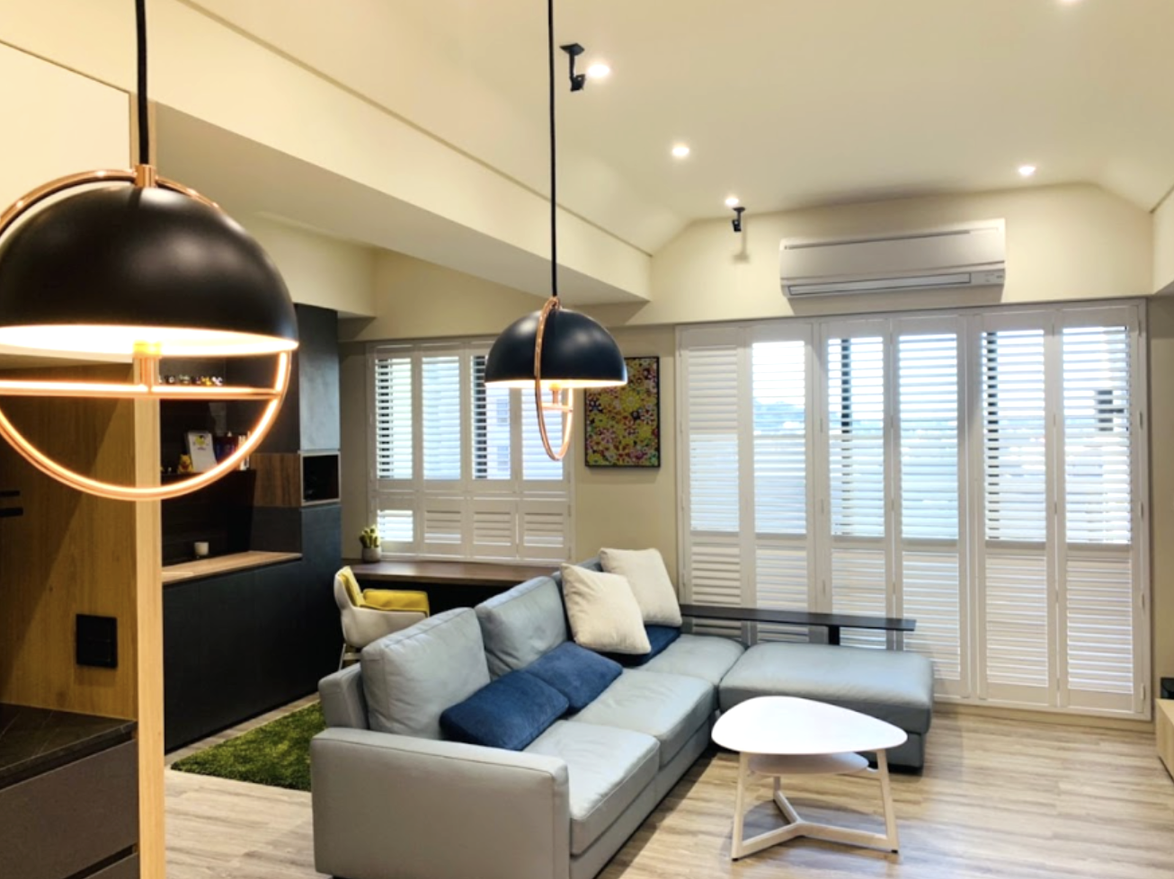 | More窗簾設計|苗栗HunterDouglas窗飾|台中窗簾|頭份窗簾|新竹窗簾 時尚百葉落地窗設計,營造溫暖明亮的居家氛圍